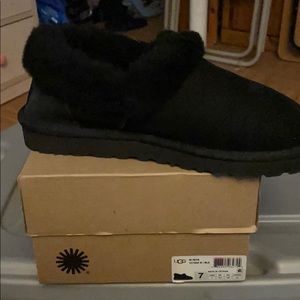 Ugg slip inside brand new